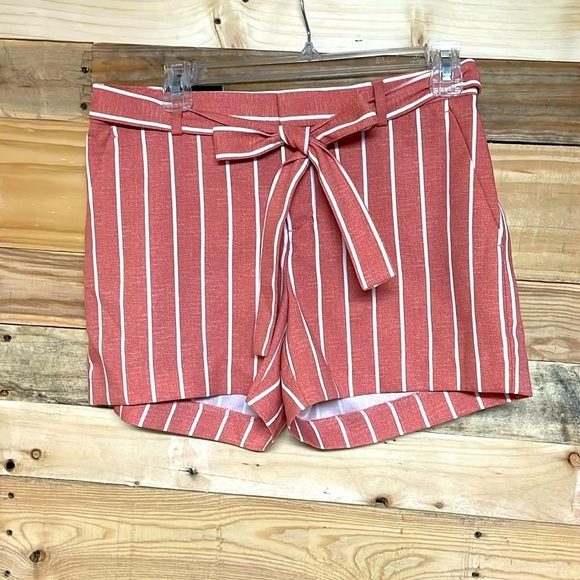 Banana Republic 4” rust color with white stripes bag shorts size 2 with pockets - Picture 1 of 10